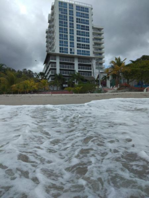 Lindo Apartamento frente al mar PH Ibiza